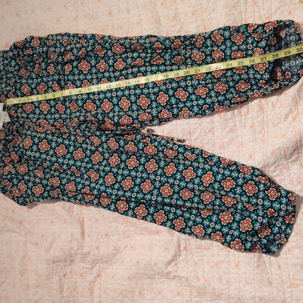 Loose pants - Picture 1 of 2